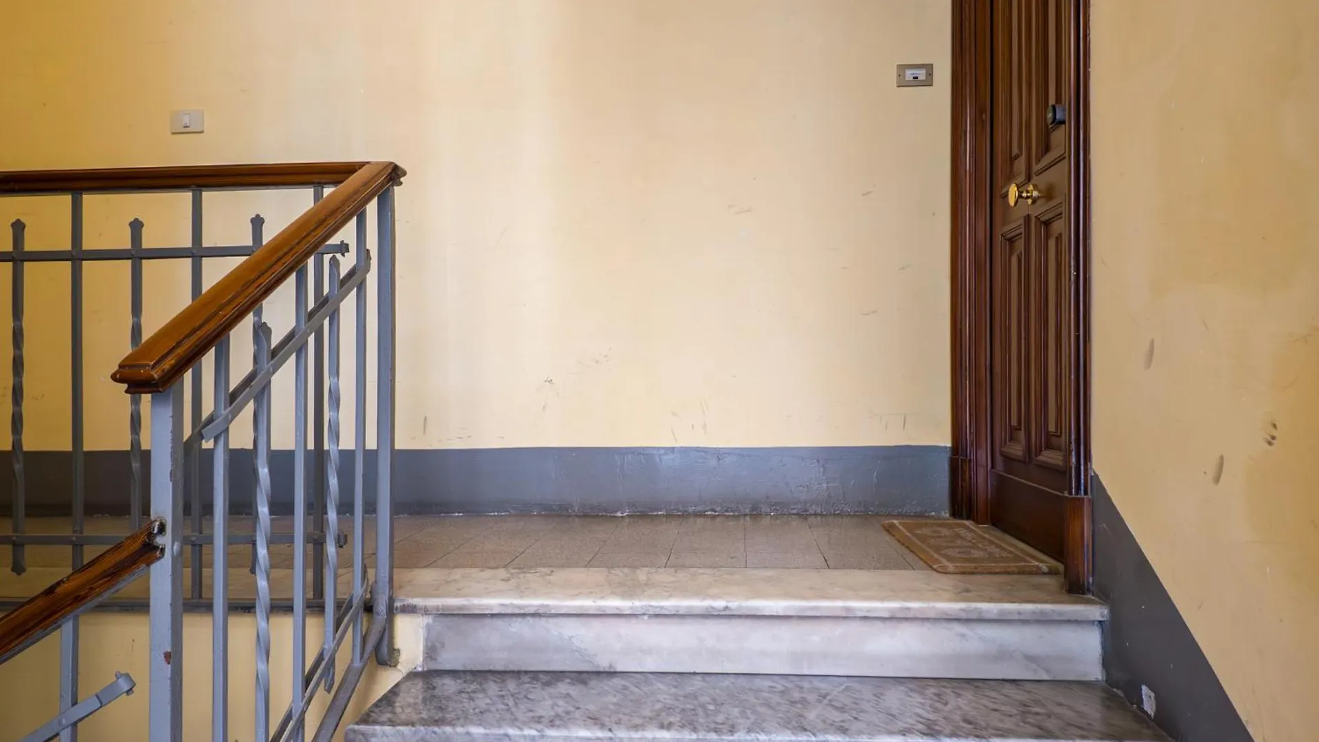 Iflat Mid-Century Modern Vatican Apartment Rome 0*,